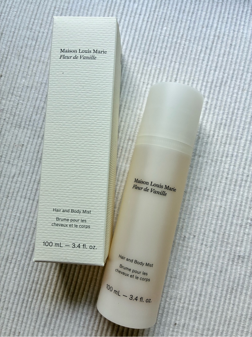 Hair and Body Mist Fleur de Vanille
Raspberry, Vanilla Blossom, Cashmere Musk